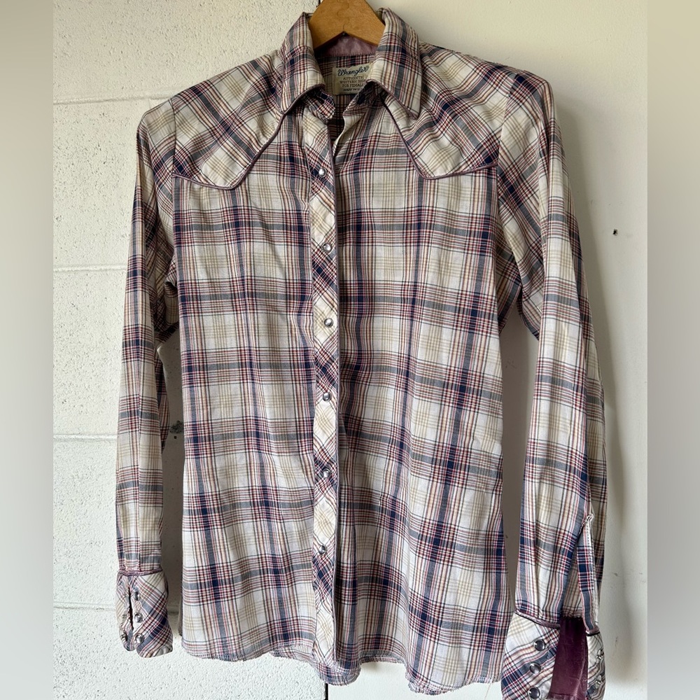 Women’s Wrangler Pearl snap